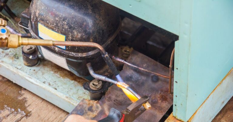Conserto de Freezer na Zona Leste | Assistência Perto de Mim Manutenção de motor