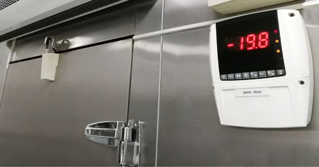 Conserto de Câmara Fria na Zona Leste | Assistência Perto de Mim Temperatura desregulada ou fora do padrão